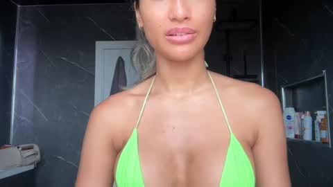 anisha online show from June 13, 10:47 am
