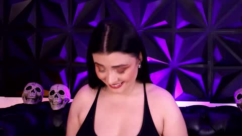 Snapshot of anikaromanoff chatting on October 21, 4:28 am Lauren Anika online show from October 21, 4:28 am
