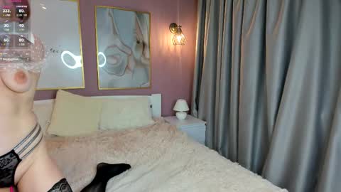 Snapshot of anita__white chatting on September 10, 8:10 pm Anita  White online show from September 10, 8:10 pm