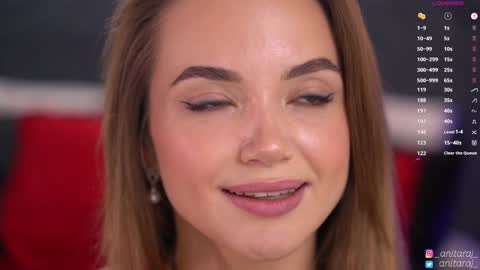 Im Anita thumb up me please its important online show from December 4, 7:57 pm