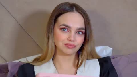 AnitaVenture online show from April 3, 1:51 pm