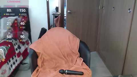 Anna online show from December 18, 4:24 pm