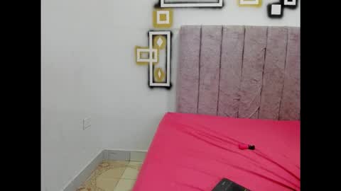 anna_jhons online show from December 21, 6:42 am