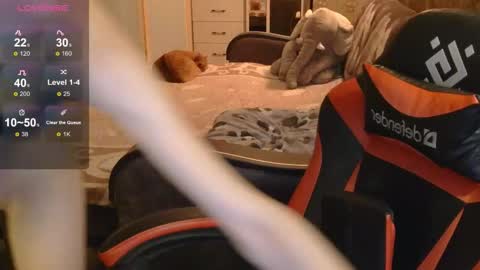 Anna Miller online show from November 23, 2:15 pm