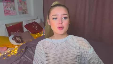 Anna online show from February 27, 6:44 pm