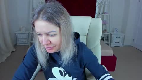 anna_snow9 online show from March 26, 7:02 am