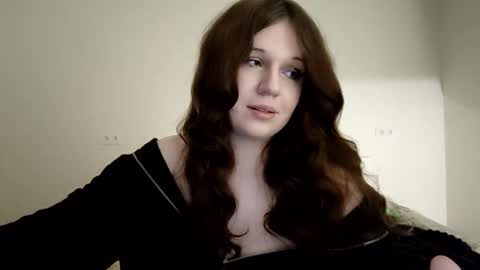 Snapshot of annagoldy chatting on February 24, 1:02 am Anna online show from February 24, 1:02 am