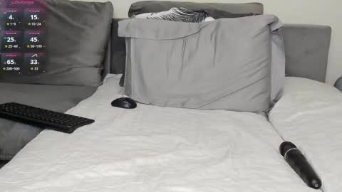 lucia online show from October 1, 10:14 am