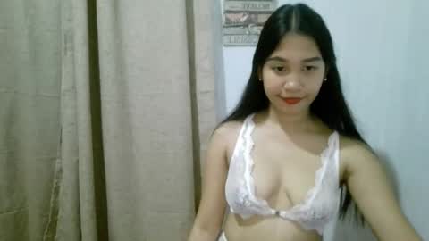 Riane online show from October 22, 1:46 pm