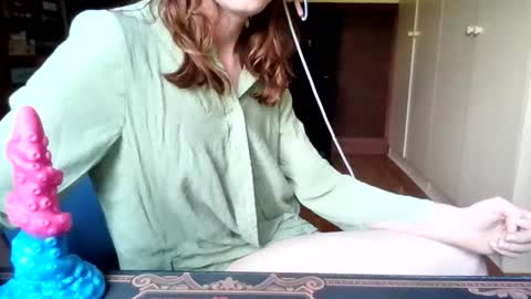 annavie online show from November 3, 12:44 am