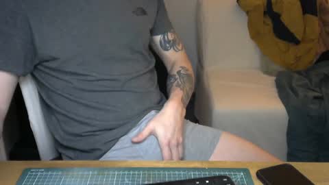 Snapshot of annecylake chatting on January 8, 6:31 am annecylake online show from January 8, 6:31 am