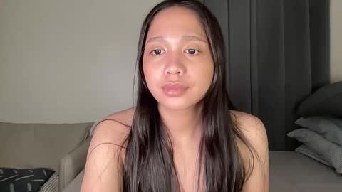 Annette 03 online show from November 13, 8:00 pm