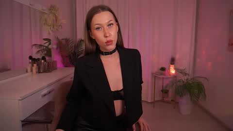  Anna  online show from November 4, 5:31 am