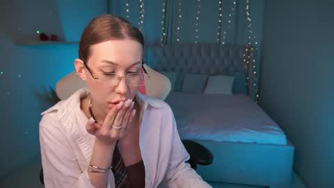  Anna  online show from October 20, 6:07 am