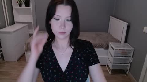 AnnFlowerLa online show from September 9, 7:47 pm