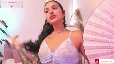 Angel online show from May 13, 5:11 pm