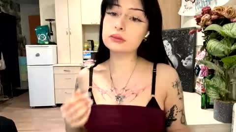 Annet online show from March 1, 2:21 pm