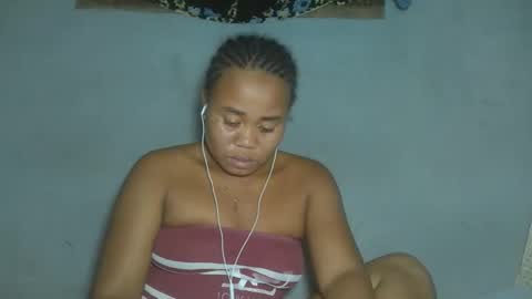 annick98 online show from April 18, 7:29 pm