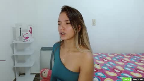 Snapshot of annie_che77y chatting on October 22, 4:26 am annie cherry independent model online show from October 22, 4:26 am