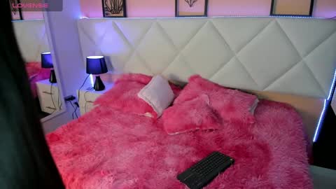   online show from February 20, 12:04 pm