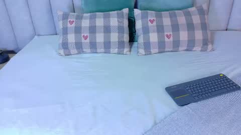 ANNIE online show from April 19, 11:44 am