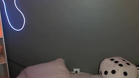  ONLY FANS   online show from December 3, 3:59 am