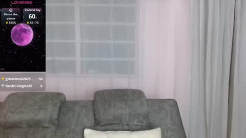 Annie Sparkle online show from June 20, 12:17 am