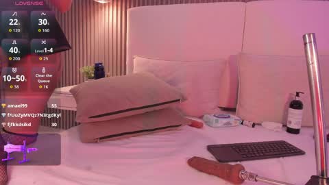 ANNIE  online show from March 26, 10:37 pm