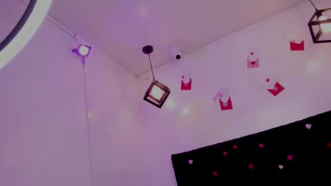 Annie Evans  online show from February 13, 6:39 am