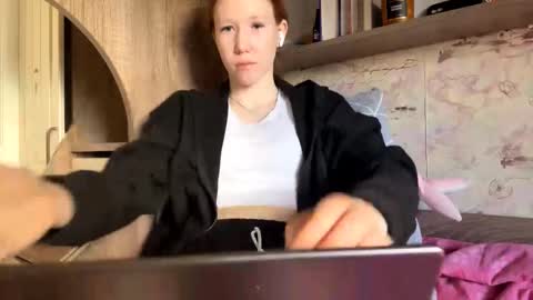 Kira online show from March 18, 10:32 am