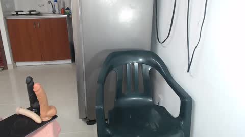 anntonella_squirt online show from September 19, 5:16 pm