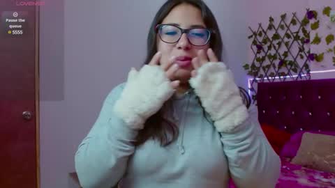 anny___cute online show from March 8, 12:30 pm