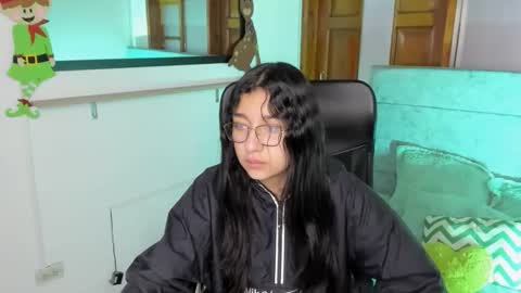 anny_jones01 online show from December 20, 11:28 am