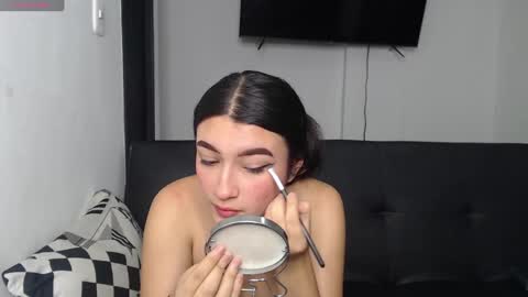 Anny online show from October 24, 1:56 pm