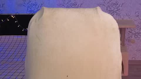 Annie online show from February 20, 6:37 am