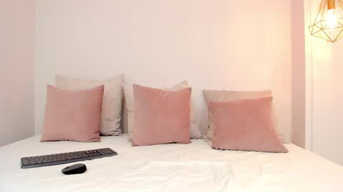 Anny  online show from March 5, 7:49 pm