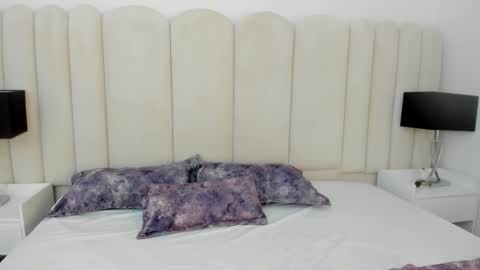 Anny online show from March 6, 11:48 pm