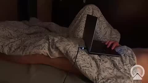 REAL FEEL 2024 online show from March 11, 8:09 pm