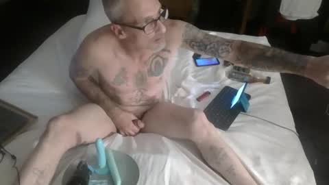 Hardandhorny24 online show from November 28, 11:39 am