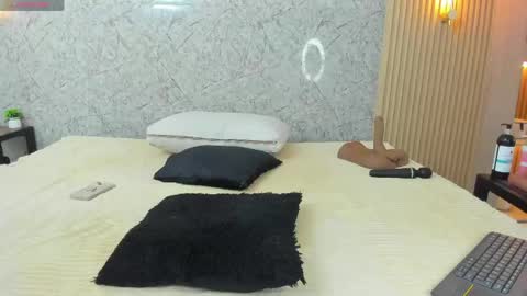 Anto online show from April 20, 9:40 pm