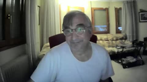 Antonio online show from December 17, 6:53 pm