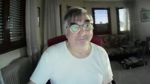 Antonio online show from December 17, 3:38 pm