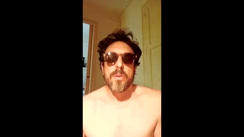 antoniovictory online show from March 31, 8:04 am