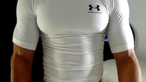 Instagram miguelangel1802  online show from September 17, 4:54 pm