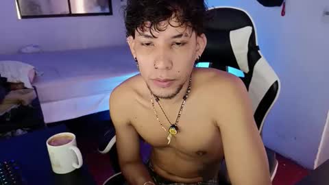 AnuarDHM online show from December 1, 4:16 pm