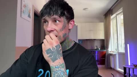 Tom online show from March 29, 11:23 am