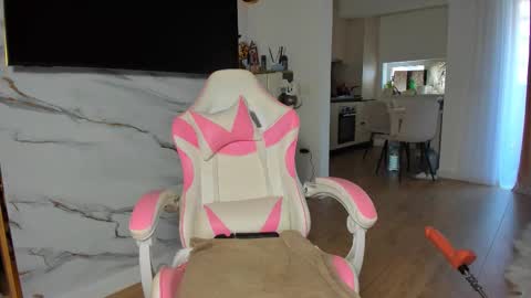 Anya online show from March 17, 5:45 am