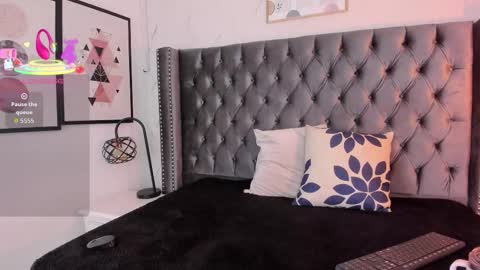 anya_belth online show from March 10, 8:13 pm