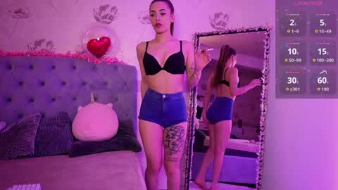 anya_sky_ online show from April 2, 6:32 am