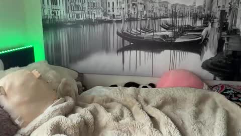 Anya online show from February 17, 4:17 pm